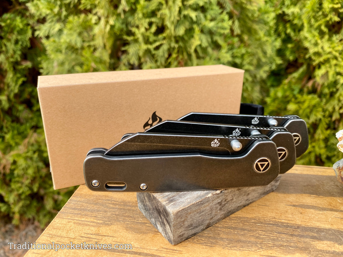QSP Penguin Knife QS130-O Black Titanium 154CM