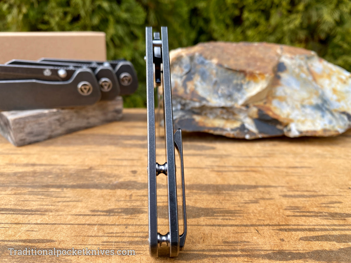 QSP Penguin Knife QS130-O Black Titanium 154CM
