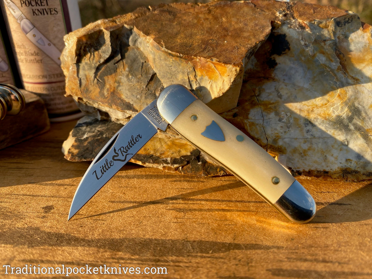 Great Eastern Cutlery #190120 Tidioute Cutlery Little Rattler Smooth White Bone