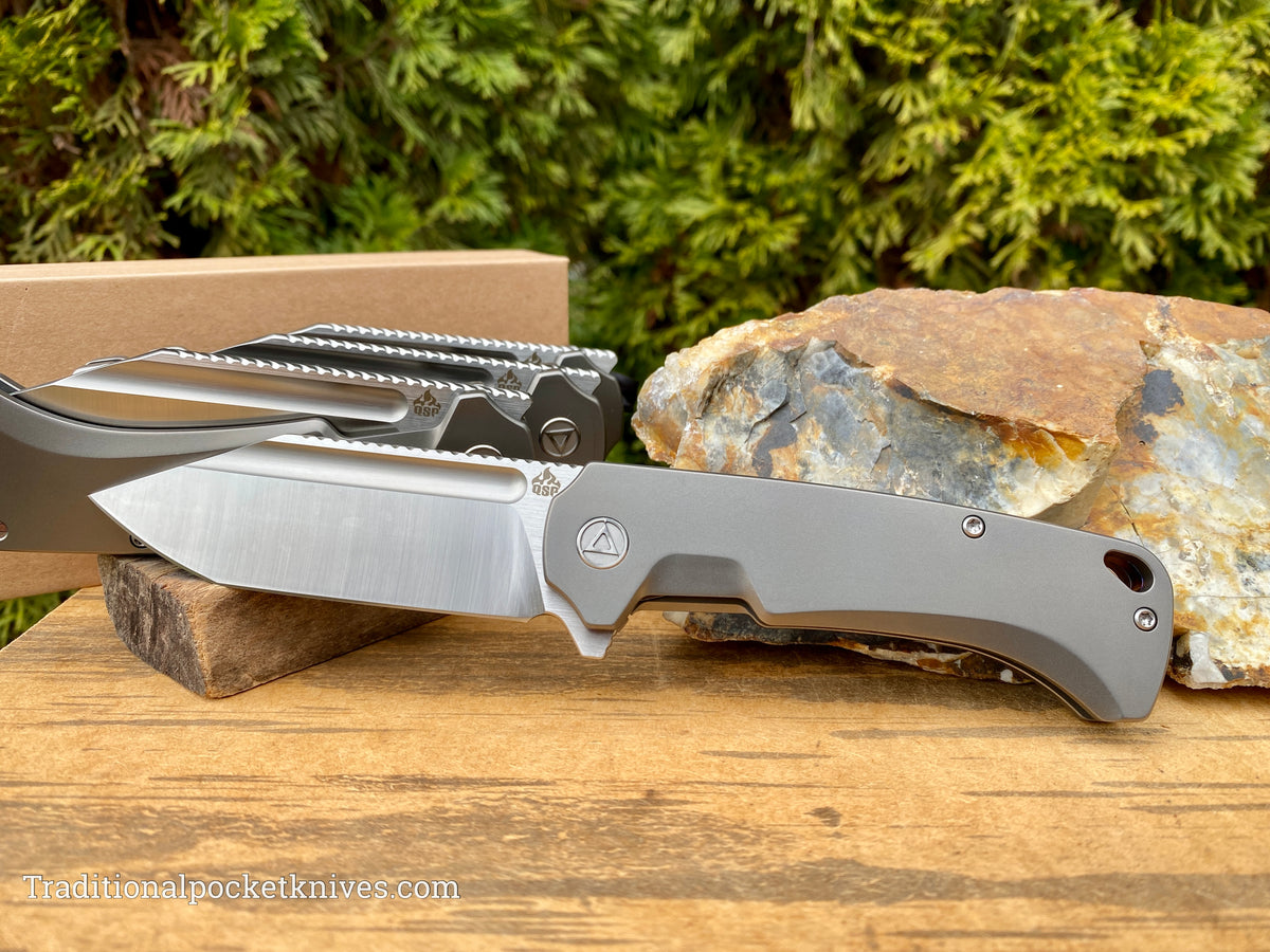 QSP Rhino Knife QS143-A Bead Blasted Titanium M390 Steel
