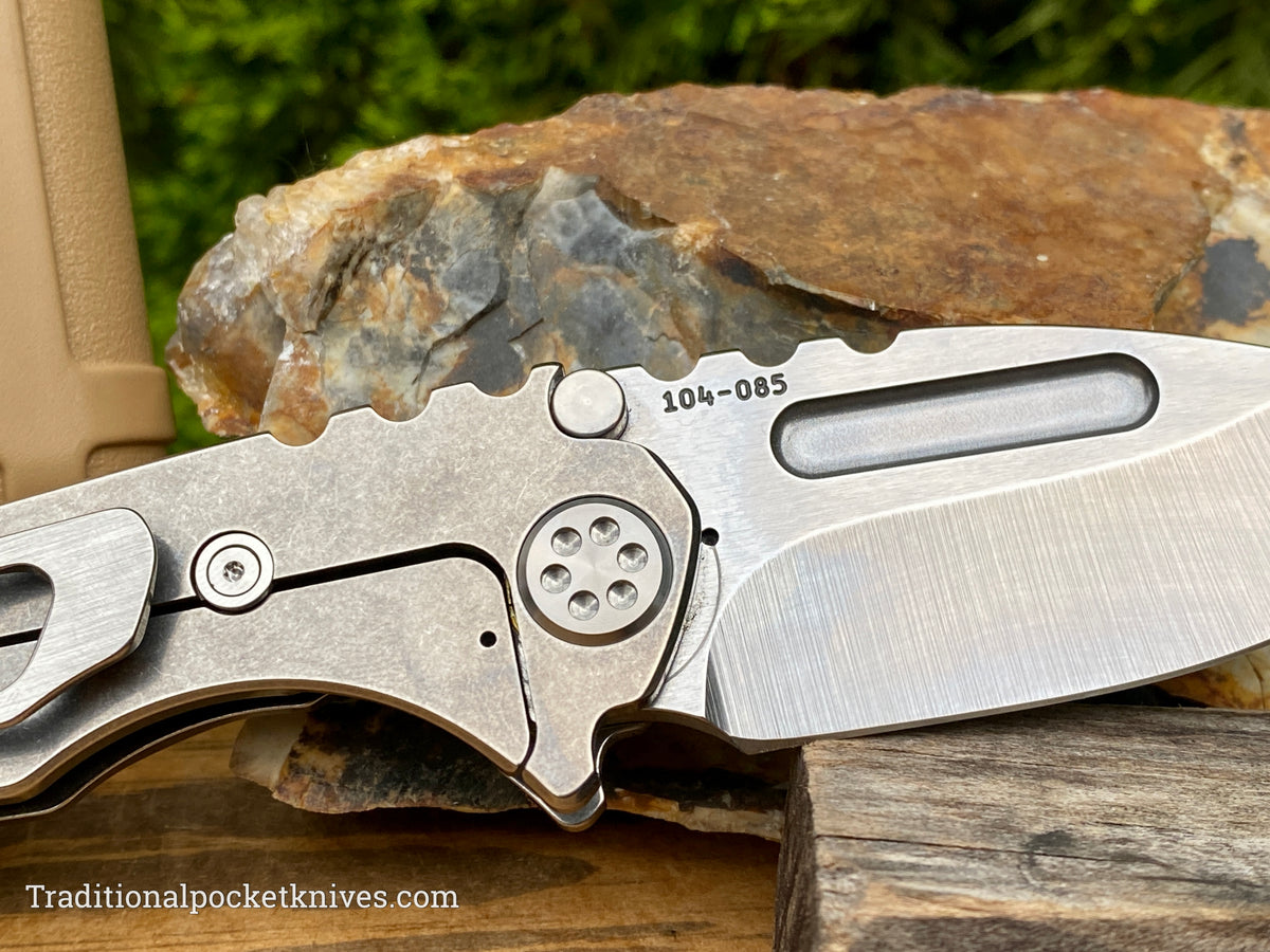 Medford Knives Micro Praetorian Tumbled Drop Point / S35VN / Tumbled Handles / STD HW / STD Clip