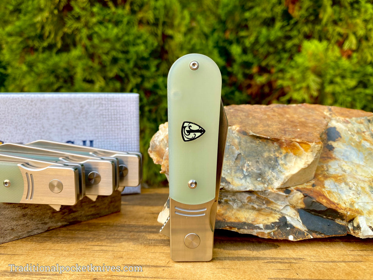 Finch Model 1929 Ghost Green G10
