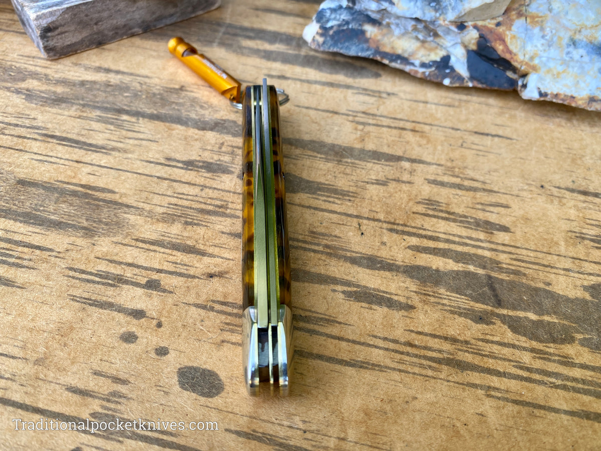 Great Eastern Cutlery #651222SS Fish Keeper Tortoise Shell Acrylic