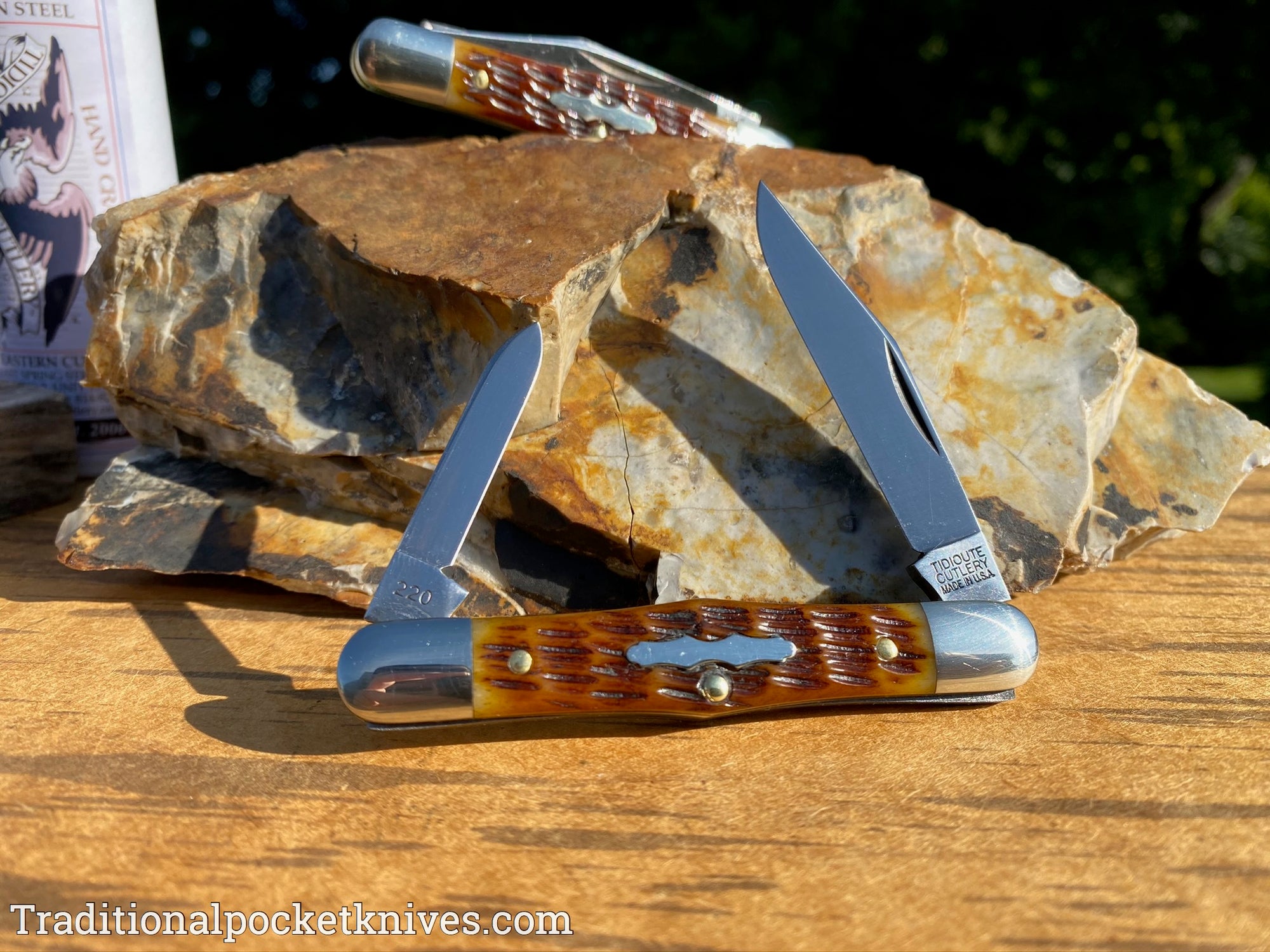 Great Eastern Cutlery #331220 Tidioute Cutlery Conductor Antique Autumn Jigged Bone