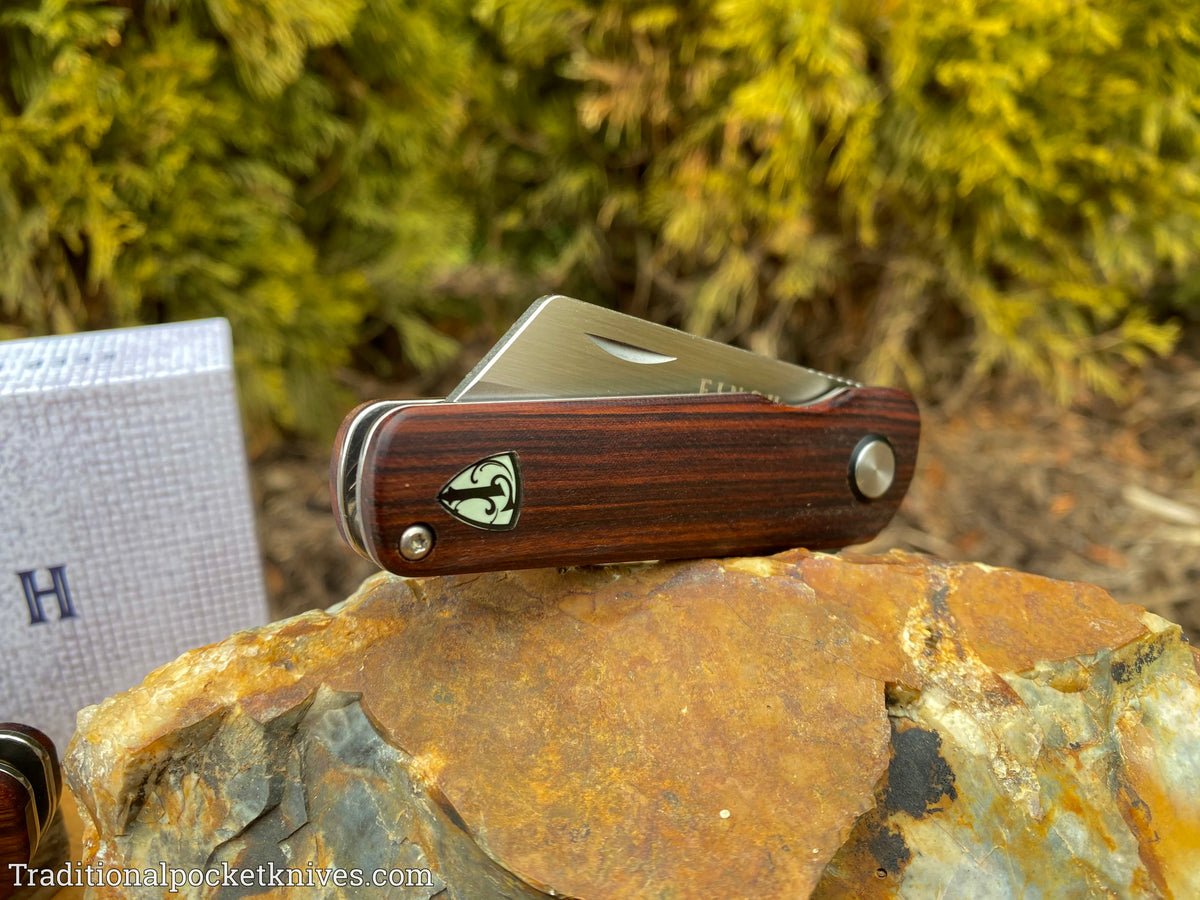 Finch Antique Runtly Mkuruti Wood